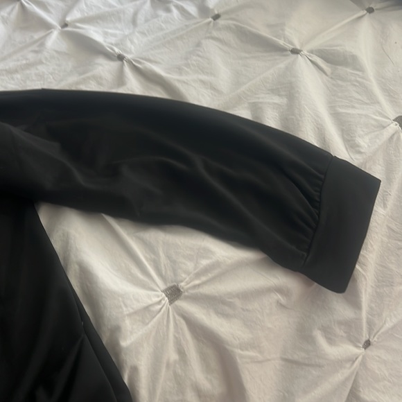 SHEIN curve 4xl black shirt , twist in front tapered sleeves . Never worn - Picture 2 of 4